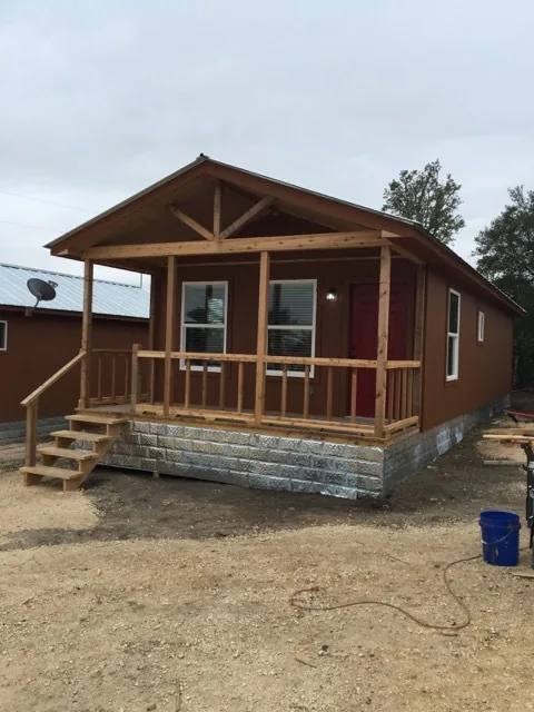 Income Cabins — photograph 3 of 9